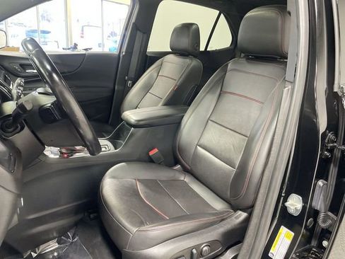 Used 2022 Chevrolet Equinox RS w/ RS Leather Package image 11