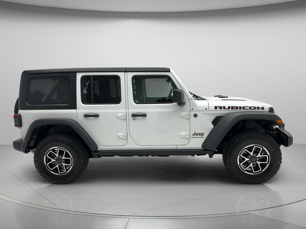 Used 2026 Jeep Wrangler Unlimited Rubicon AWD/4WD image 2