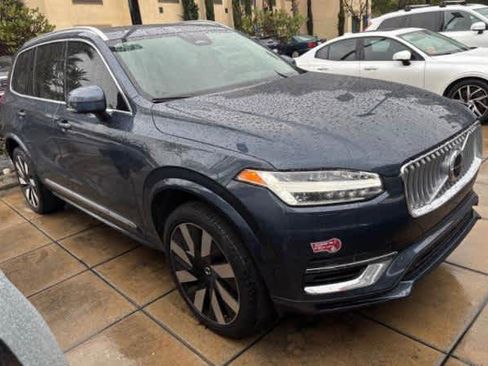 Certified 2023 Volvo XC90 T8 Ultimate w/ Protection Package Premier image 6