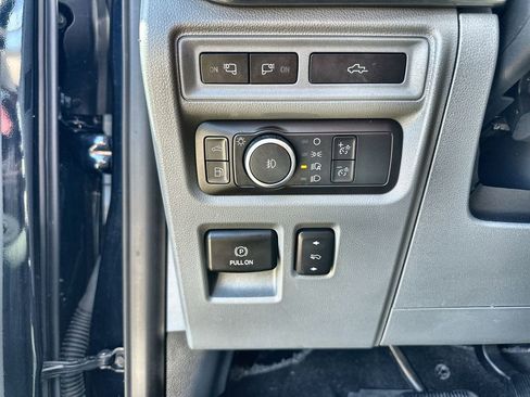 Used 2021 Ford F150 Lariat w/ Max Trailer Tow Package image 18