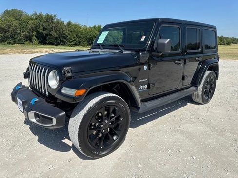 Used 2023 Jeep Wrangler Unlimited Sahara AWD/4WD image 1
