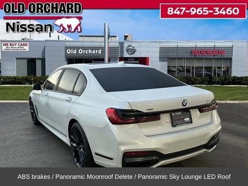 Used 2022 BMW 750i xDrive w/ Executive Package image 9