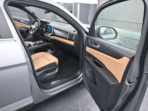 New 2026 Volkswagen Atlas Cross Sport SEL AWD/4WD image 43