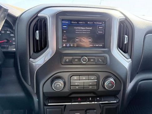Used 2020 Chevrolet Silverado 1500 Custom w/ Infotainment Package RWD image 13