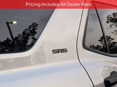 Used 2025 Toyota 4Runner SR5 AWD/4WD image 8