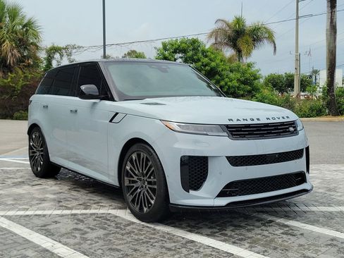 Certified 2026 Land Rover Range Rover Sport SE Dynamic AWD/4WD image 7