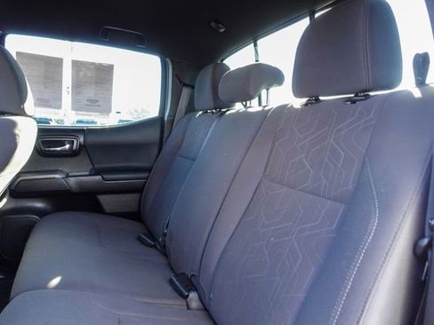 Certified 2018 Toyota Tacoma TRD Sport image 30