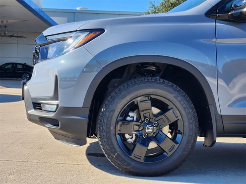 New 2026 Honda Ridgeline Black Edition image 5