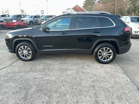 Used 2021 Jeep Cherokee Latitude Plus w/ Security Package image 9
