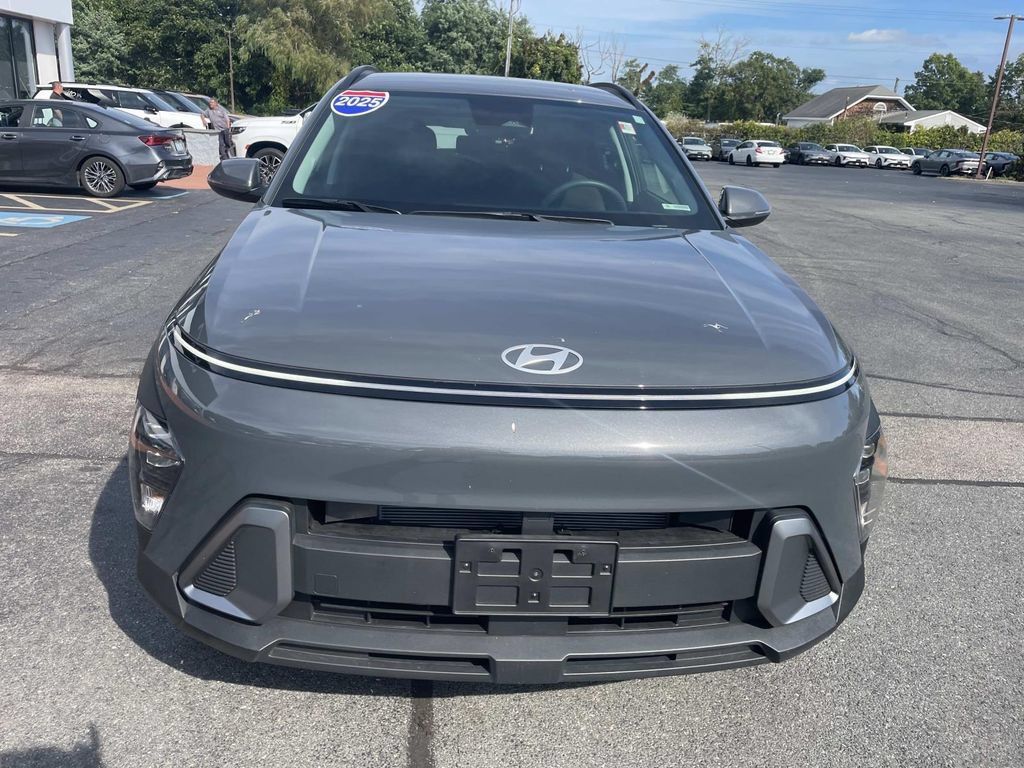 Used 2025 Hyundai Kona SEL AWD/4WD image 9