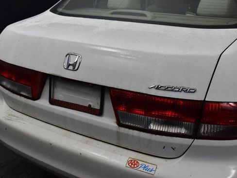 Used 2003 Honda Accord LX image 19