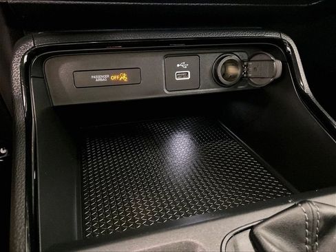 Used 2025 Honda CR-V LX image 27