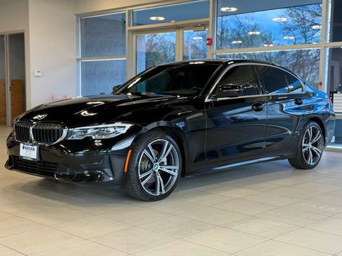 Used 2021 BMW 330i xDrive Sedan w/ Convenience Package image 4