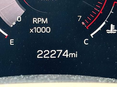 Certified 2025 GMC Terrain Elevation AWD/4WD image 12