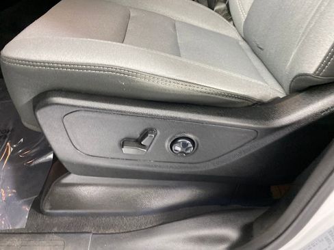 Used 2021 RAM 1500 Big Horn image 8