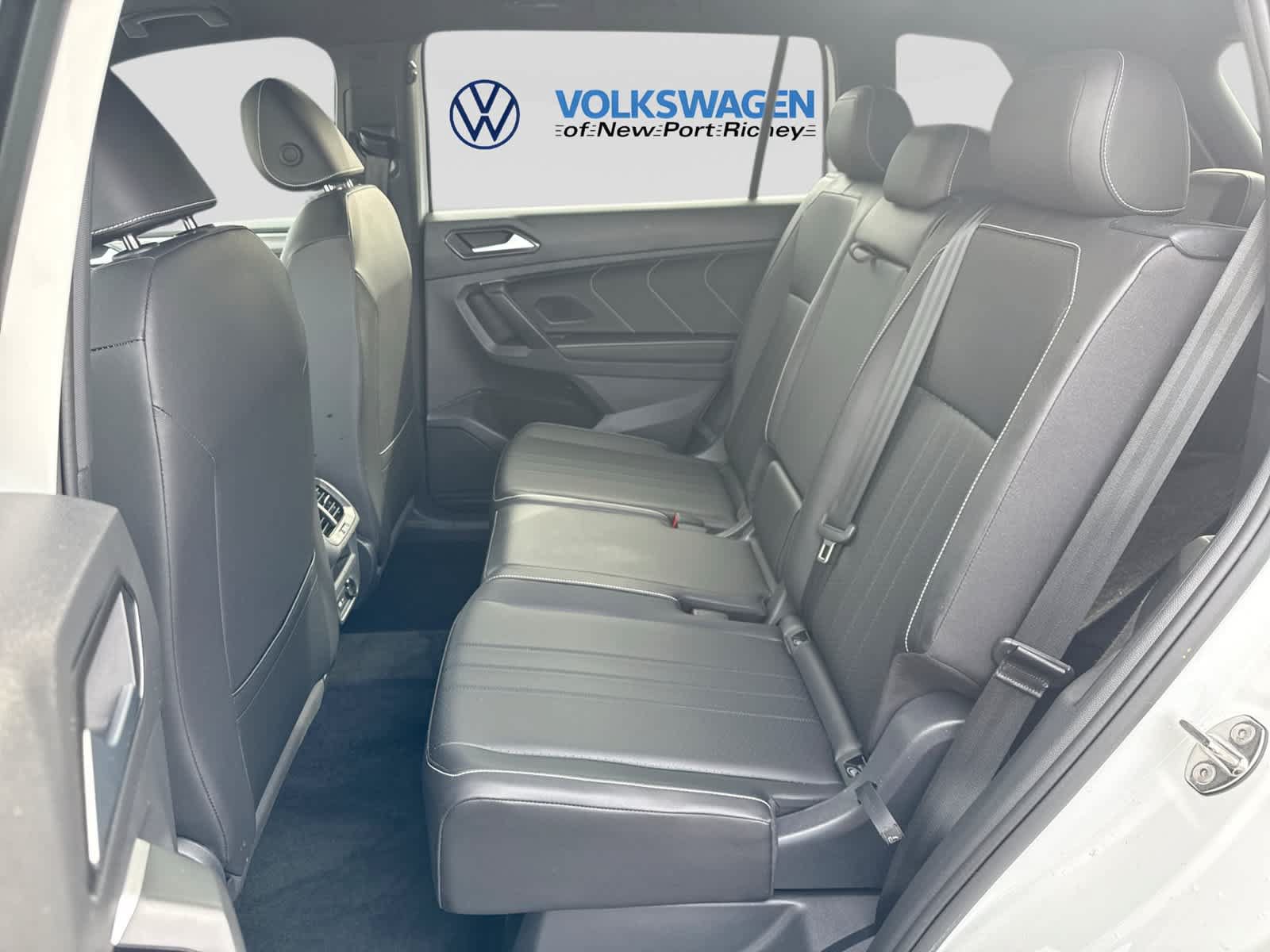 Used 2024 Volkswagen Tiguan SE R-Line FWD image 25