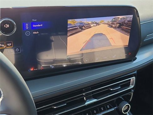 New 2026 Chevrolet Traverse LT image 33