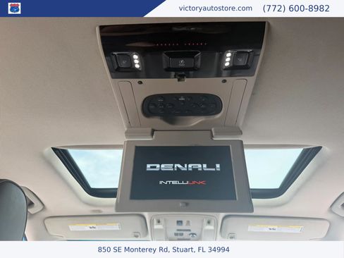 Used 2015 GMC Yukon Denali w/ Premium Package AWD/4WD image 22