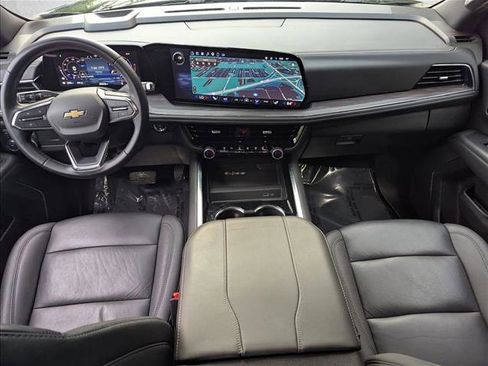 Used 2025 Chevrolet Tahoe LT AWD/4WD image 18