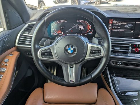 Used 2022 BMW X7 xDrive40i w/ M Sport Package AWD/4WD image 11