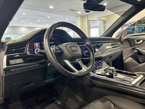 Used 2019 Audi Q8 Premium w/ Convenience Package AWD/4WD image 9