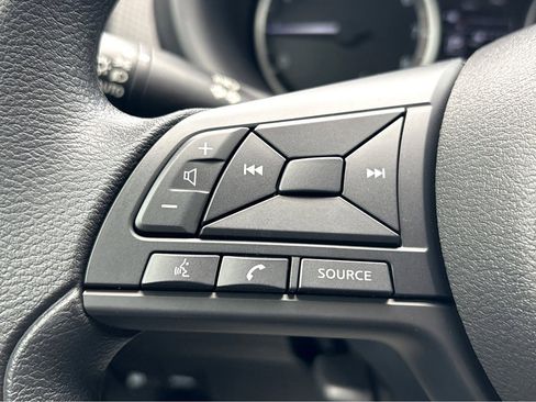 New 2025 Nissan Kicks Play S image 20