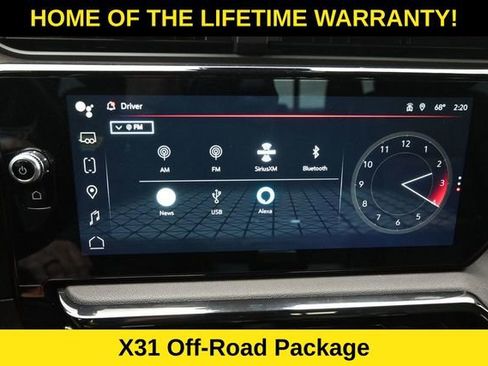 Used 2024 GMC Sierra 2500 AT4 w/ Technology Package AWD/4WD image 26
