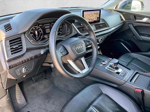 Used 2020 Audi Q5 e Premium w/ Convenience Package AWD/4WD image 14