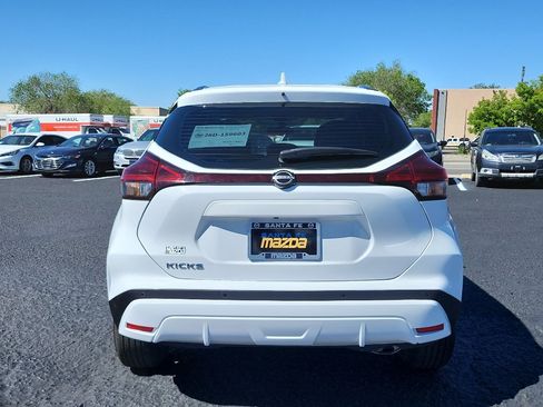 Used 2024 Nissan Kicks SR w/ SR Premium Package FWD image 7