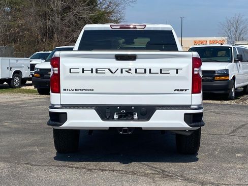 New 2026 Chevrolet Silverado 1500 RST w/ LPO, Dark Essentials Package AWD/4WD image 4