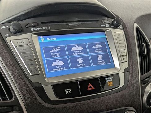 Used 2013 Hyundai Tucson Limited w/ Premium Pkg image 23