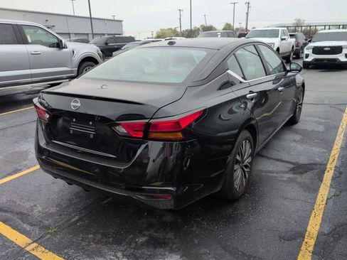 Used 2025 Nissan Altima 2.5 SV image 4