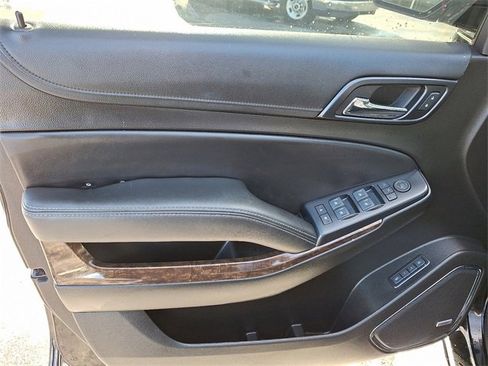 Used 2017 Chevrolet Tahoe LT w/ LT Signature Package image 30