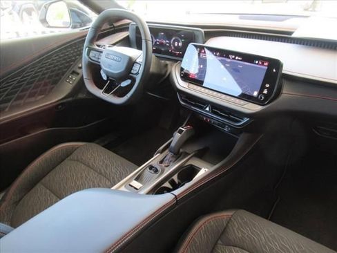 Used 2025 Dodge Charger R/T w/ Quick Order Package 25M R/T image 12