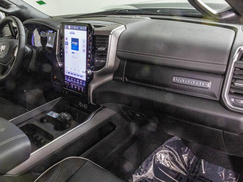 New 2026 RAM 3500 Laramie AWD/4WD image 42