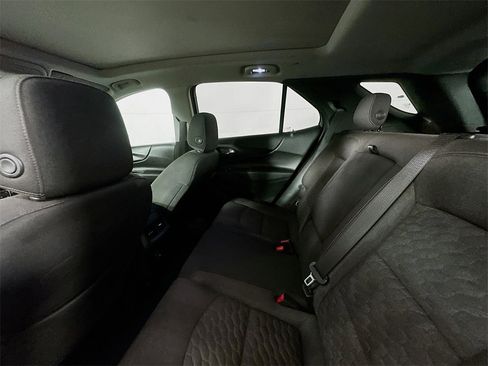 Used 2019 Chevrolet Equinox LT w/ Sun & Navigation Package image 26