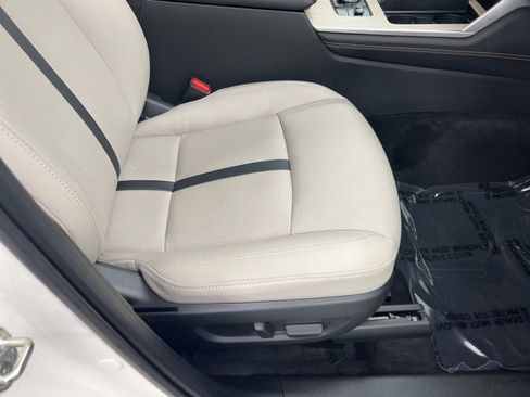 Used 2025 MAZDA CX-90 3.3 Turbo w/ Preferred Package image 23