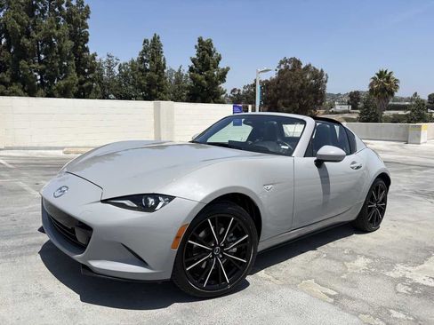 Used 2026 MAZDA MX-5 Miata RF Grand Touring RWD image 3