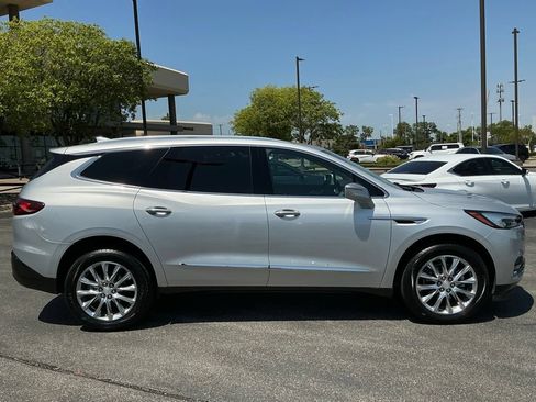 Used 2019 Buick Enclave Essence w/ Trailering Package, 5000 lbs. FWD image 2