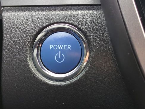 Certified 2020 Toyota Camry LE FWD image 27