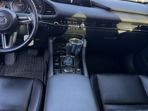Used 2021 MAZDA MAZDA3 s image 13