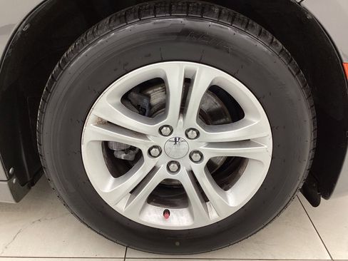 Used 2019 Dodge Charger SXT w/ Leather Interior Group image 47