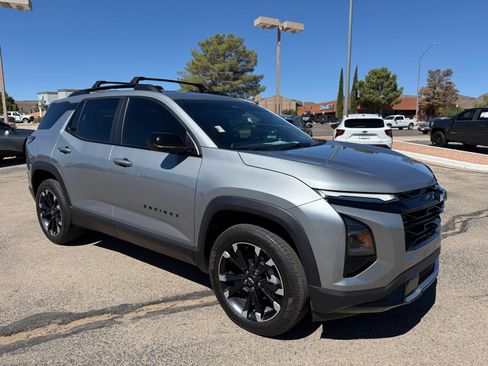 Used 2025 Chevrolet Equinox RS w/ Convenience Package III AWD/4WD image 3