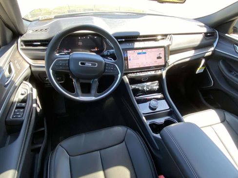 New 2026 Jeep Grand Cherokee L Limited w/ Luxury Tech Group II RWD image 35