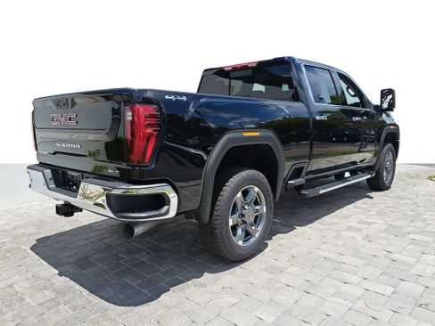 New 2025 GMC Sierra 2500 SLT w/ SLT Premium Package image 6