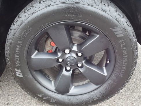 Used 2019 RAM 1500 Express w/ Wheel & Sound Group AWD/4WD image 39