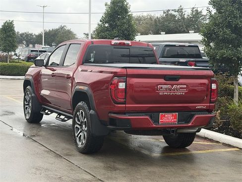 Used 2024 GMC Canyon AT4 w/ AT4 Premium Package image 5