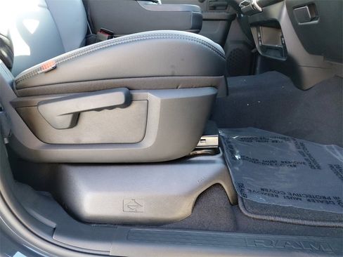 New 2026 RAM 2500 Tradesman image 17