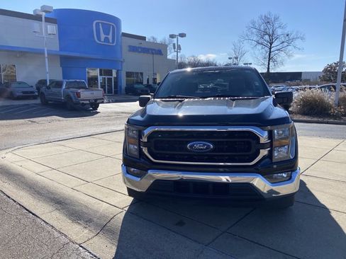 Used 2023 Ford F150 XLT image 3