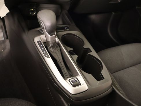 Used 2024 Chevrolet Trax LS w/ LS Convenience Package FWD image 8